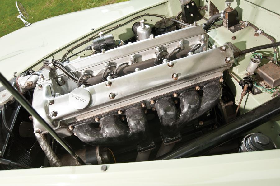  Jaguar XK120 Drophead Coupe 1954 года  (фото 3 из 27)